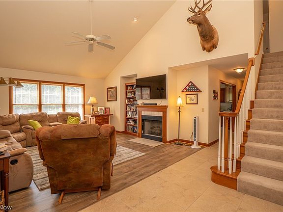 5th image of 1204 Stone Crossing St NE