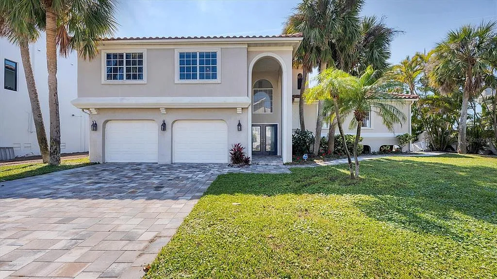 4 bed, 4.0 bath, 3536 sqft, $10,000 — Photo 3