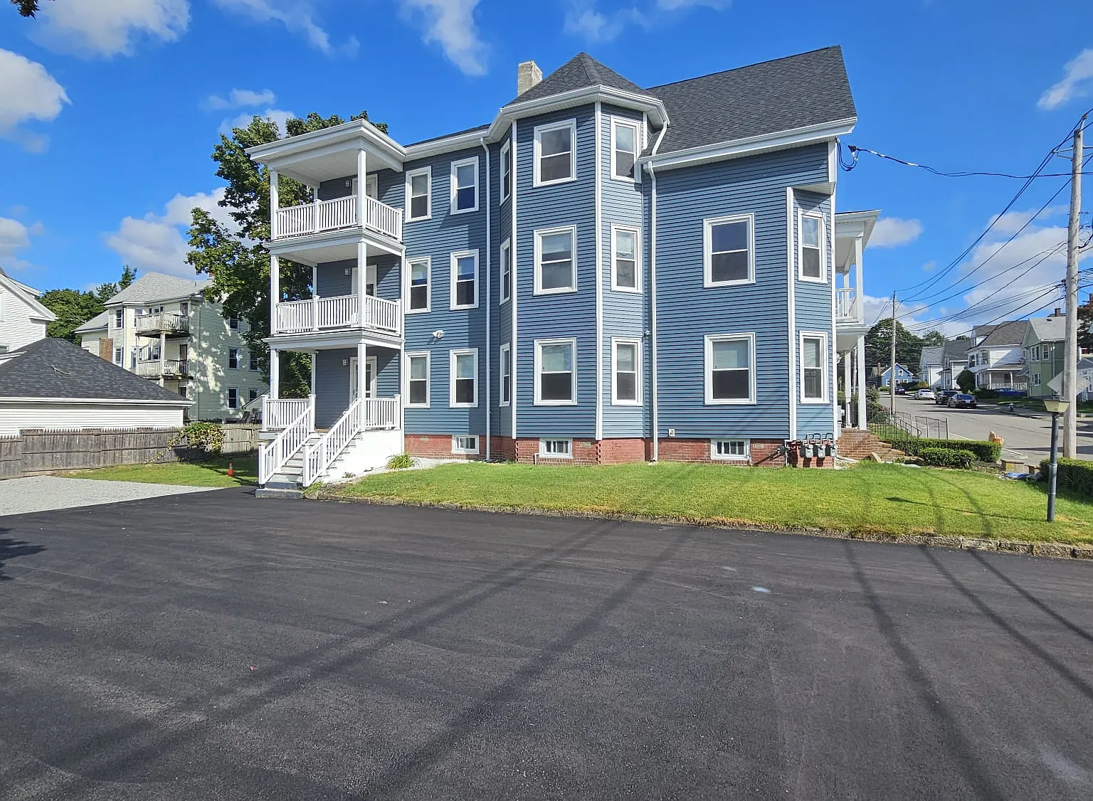 3 bed, 1250 sqft, $2,900 — Photo 1