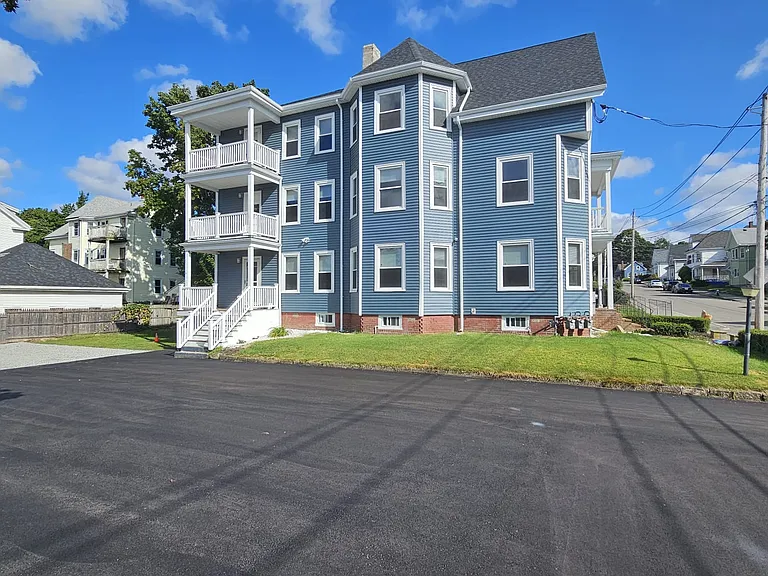 70 Weston St — Photo 1