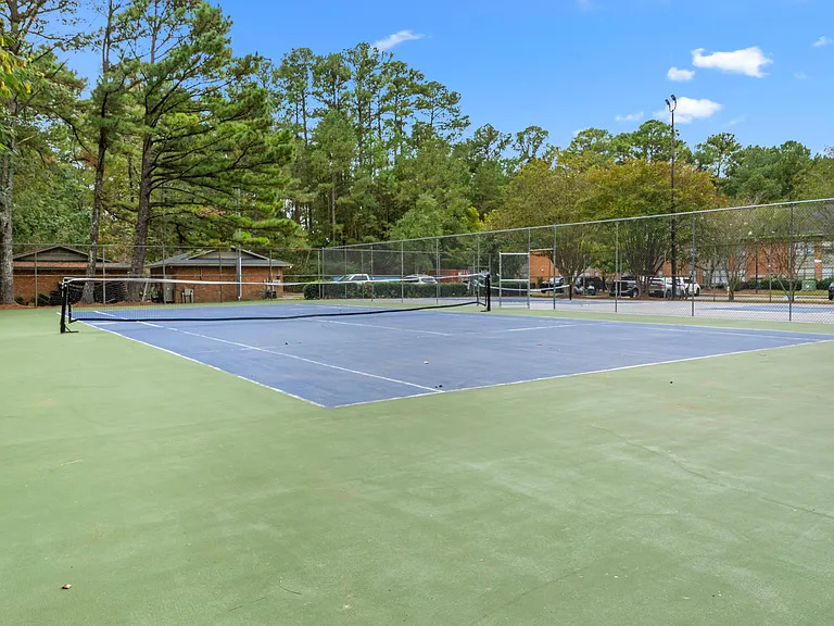 Riverchase Landing Apartments — Photo 22