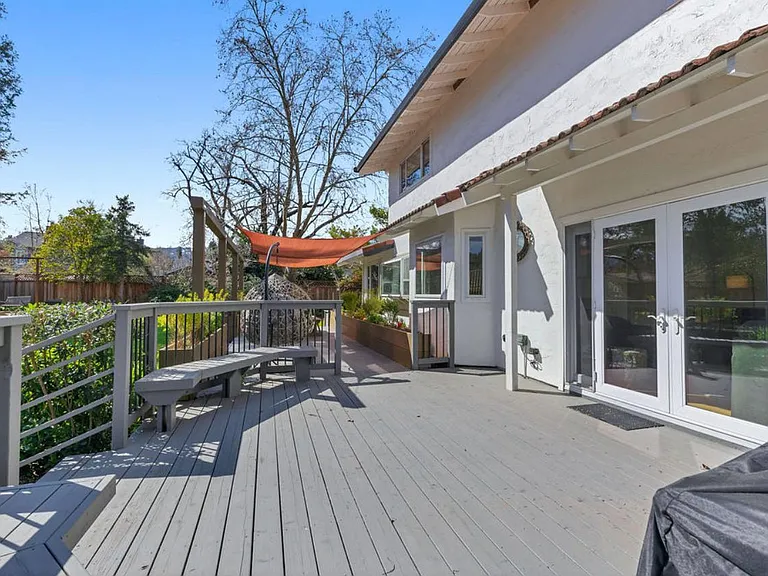 610 Harvest Ln — Photo 28