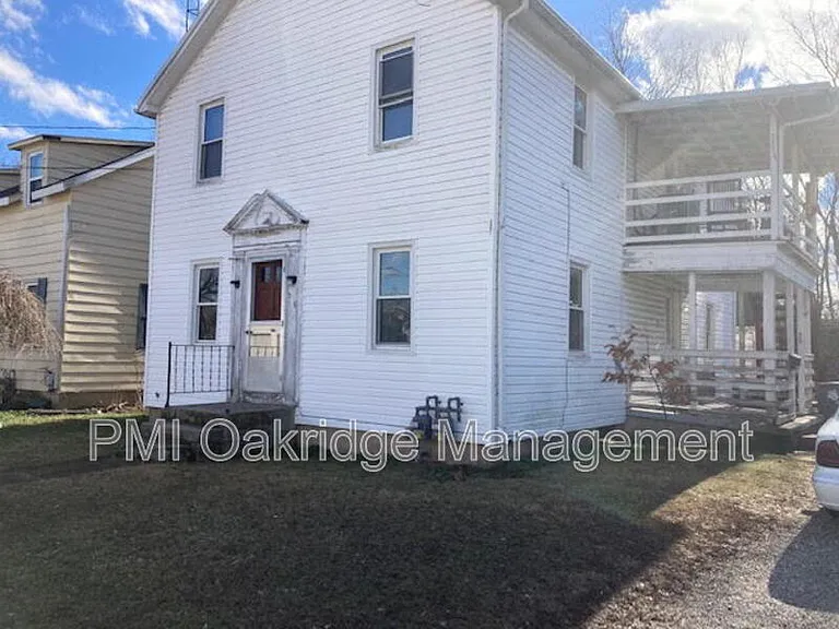 906 1/2 Race Dr — Photo 16