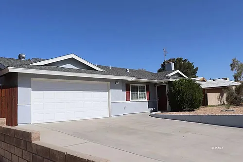 528 N Inyo St Photo 1