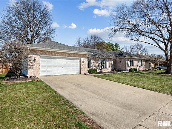 3rd image of 2505 Wydown Ave