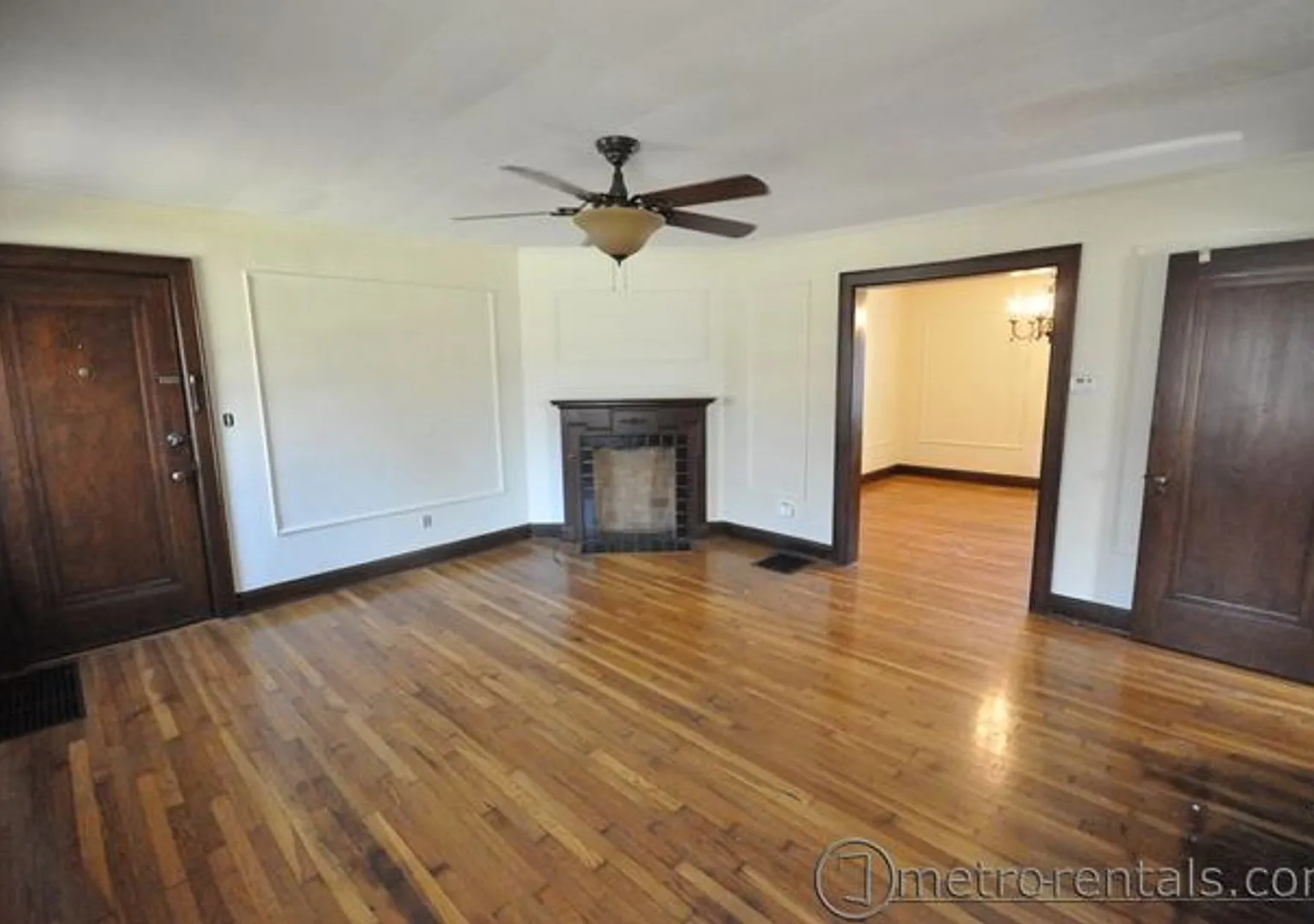 3200 Indianola Avenue - Units A B C D — Photo 3