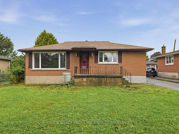 3rd image of 59 Campbell Cres