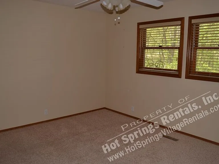 9 Ona Cir — Photo 18