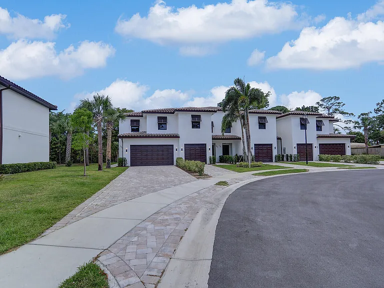 406 Bella Sol Way — Photo 39