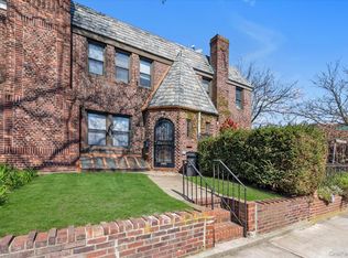 6204 Ellwell Crescent, Rego Park, NY 11374