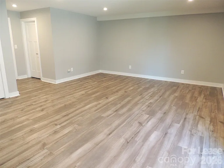 1912 Catkin Ln — Photo 10
