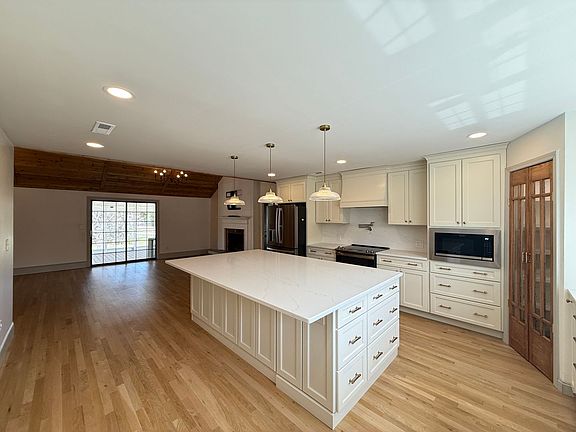 4th image of 1447 N Old Greensboro Rd