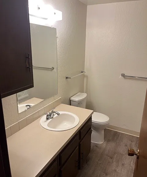 Prairie House Apartments — Photo 26