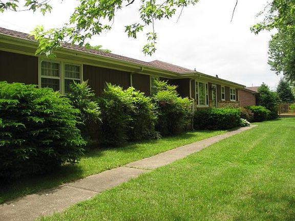 2nd image of 803 Glendale Dr