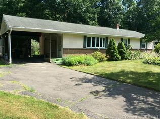 34 Crestview Ter, Wallingford, CT 06492