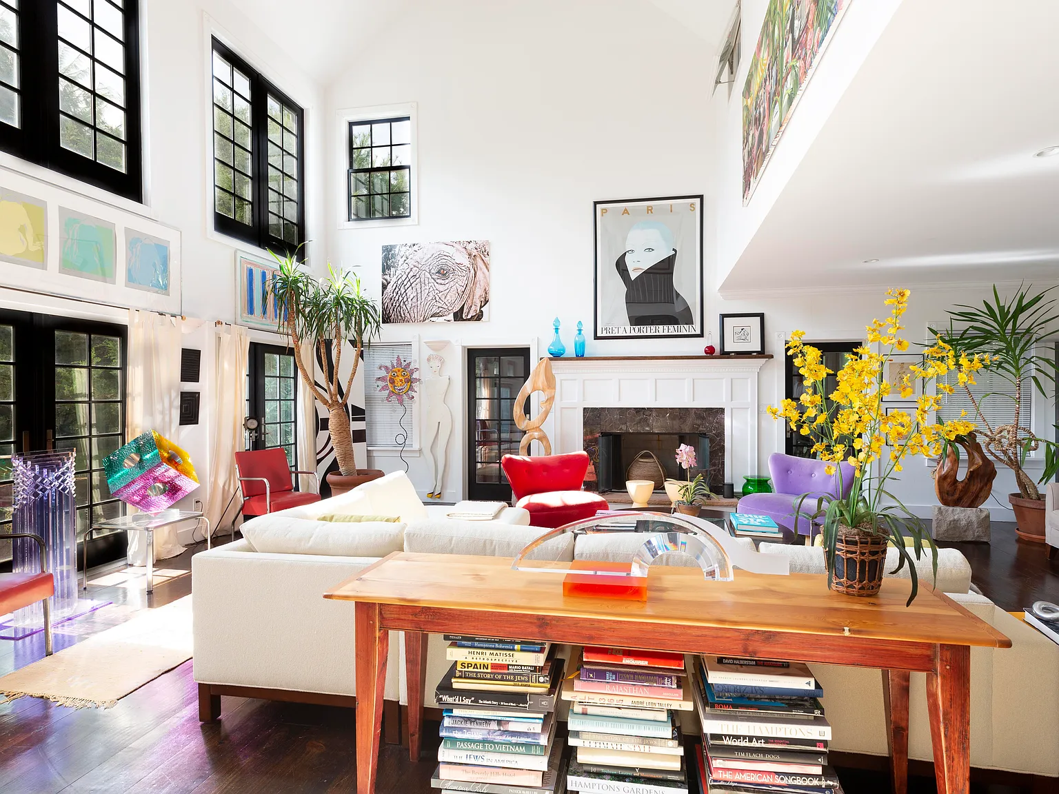 Cozy, Traditional and Artistic Bridgehampton Home — Photo 4