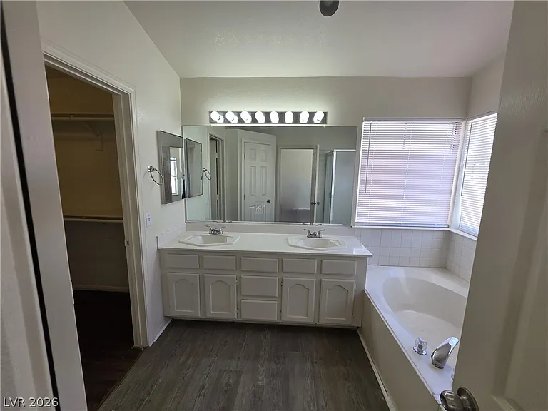 8008 Dover Shores Ave — Photo 68