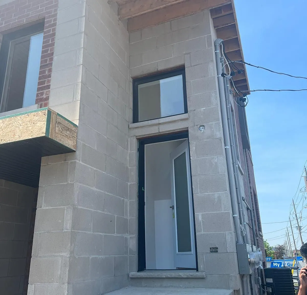 3 bed, $3,000 — Photo 2