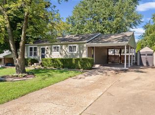 12191 Nantucket Pl, Maryland Heights, MO