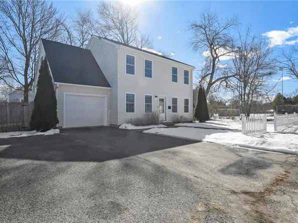 110 Winter Ave, Warwick, RI 02889