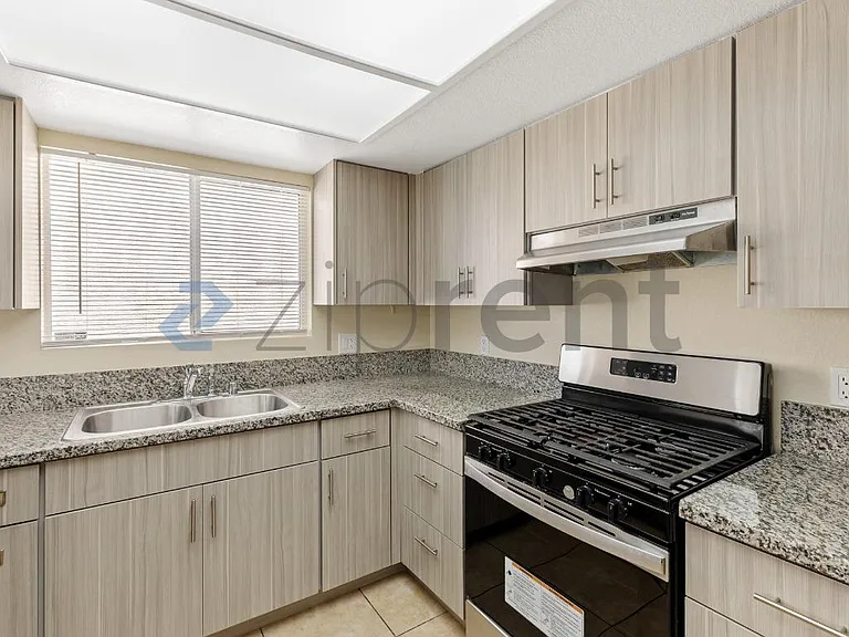 8316 Sky Canyon Ct — Photo 16