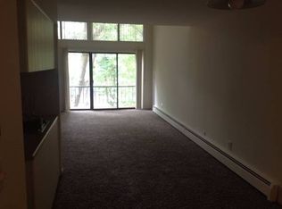 4114 Crooked Tree Rd SW APT 18, Wyoming, MI 49519