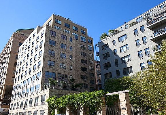 3rd image of 756 Washington St APT 8F