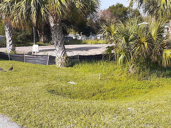 3rd image of 2151 Barbara Avenue