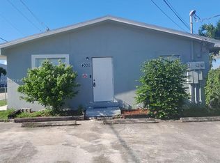 4000 SW 18th St, West Park, FL 33023