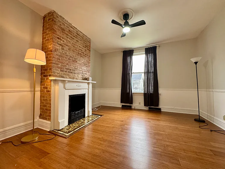 121 Chicago Ave — Photo 9