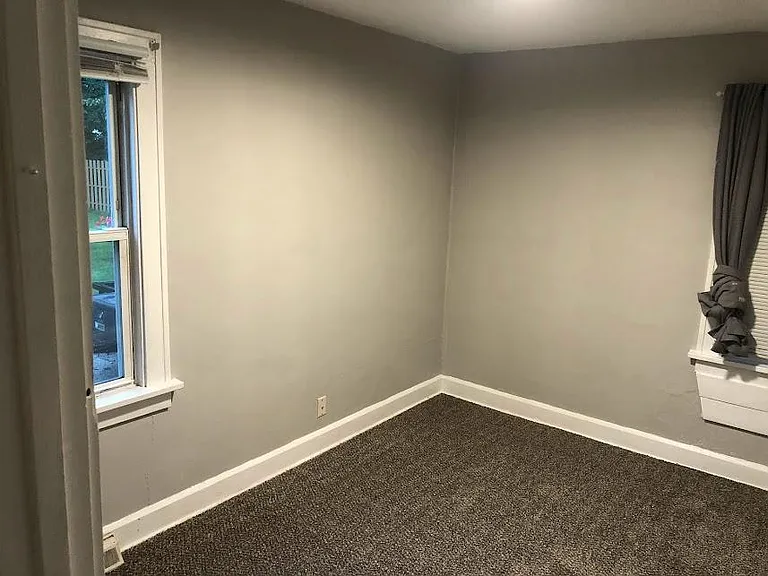 1009 Bellevue Dr — Photo 12