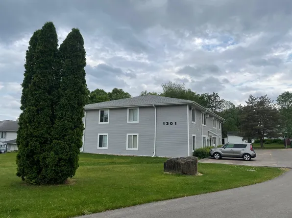 Alpine Haus, 1266 Winston Dr #1300-5, Edgerton, WI 53534