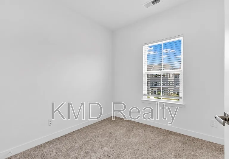 1713 Aspire St — Photo 12