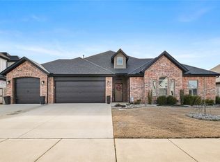 1700 Cherrie St, Bentonville, AR 72713