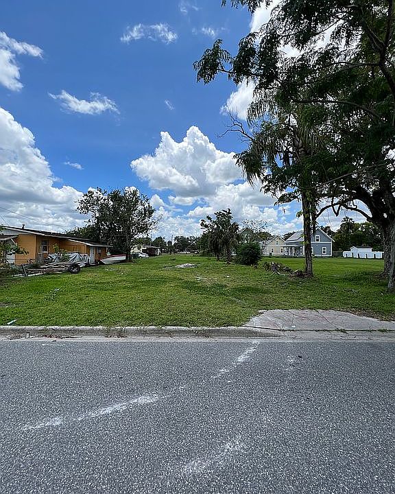 1st image of North St