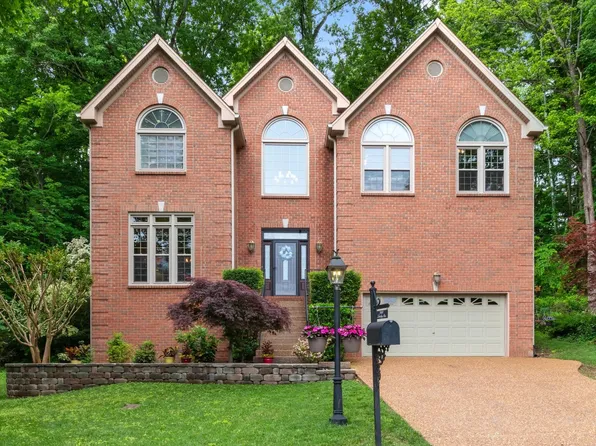 3800 Lakeridge Run, Nashville, TN 37214
