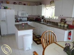 1851 7th St, Wyandotte, MI 48192