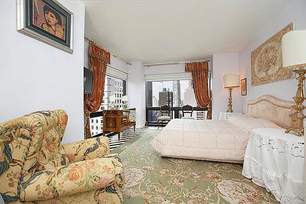 Rented by Keller Williams NYC | media 18