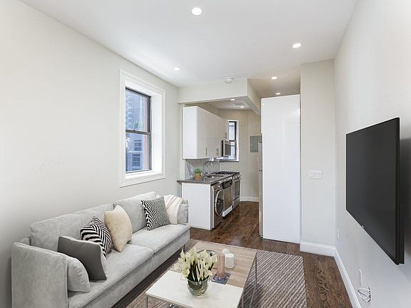 2nd image of 424 E 75th St #4G