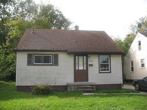 1st image of 28629 Glenwood St