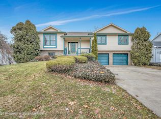 936 Katherine Dr, Jessup, PA 18434
