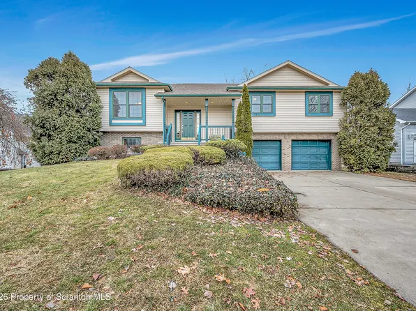 936 Katherine Dr, Jessup, PA 18434