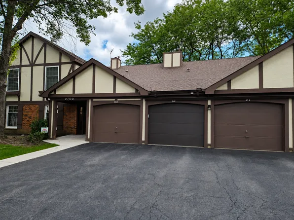 2700 Northampton Dr, Rolling Meadows, IL 60008