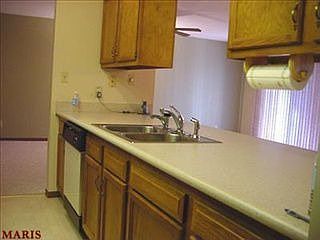 3rd image of 1112 Sunhaven Dr APT D
