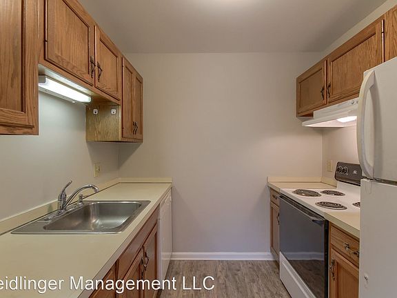 3rd image of 545 Allison Dr #8697856