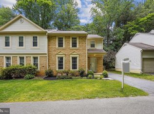 10024 Wood Sorrels Ln, Burke, VA 22015
