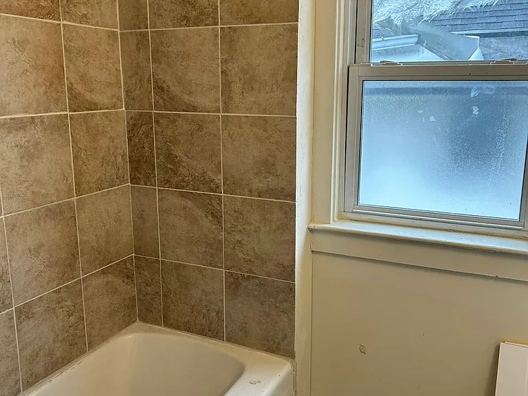 844 Saint Agnes Ave — Photo 26