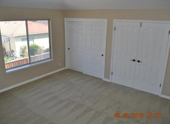 3rd image of 985 Dionne Way