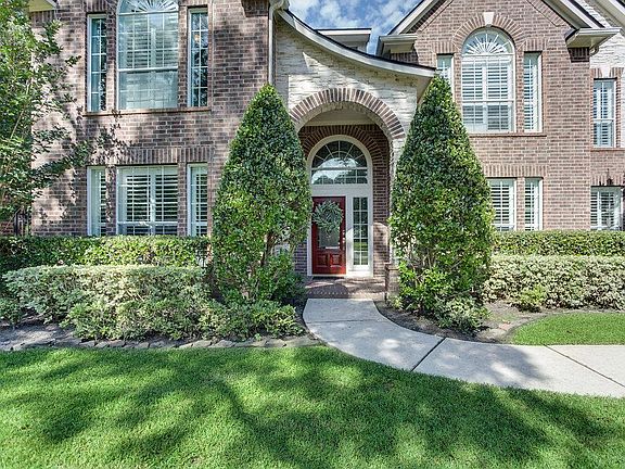2nd image of 13256 Meadow Creek Ln