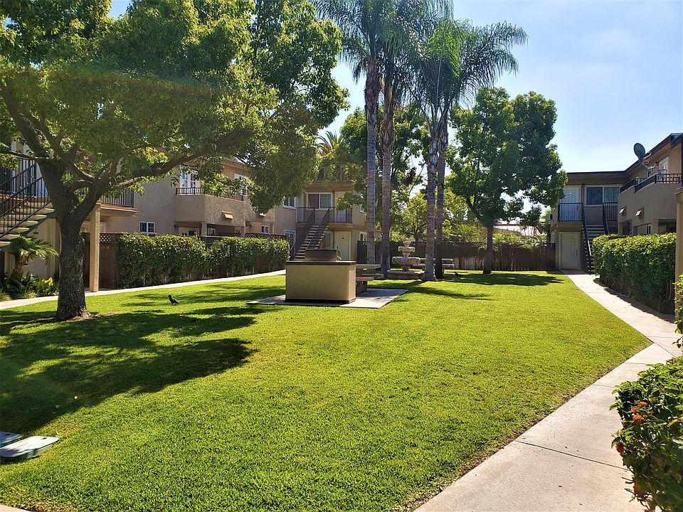 Gorgeous Community Area!